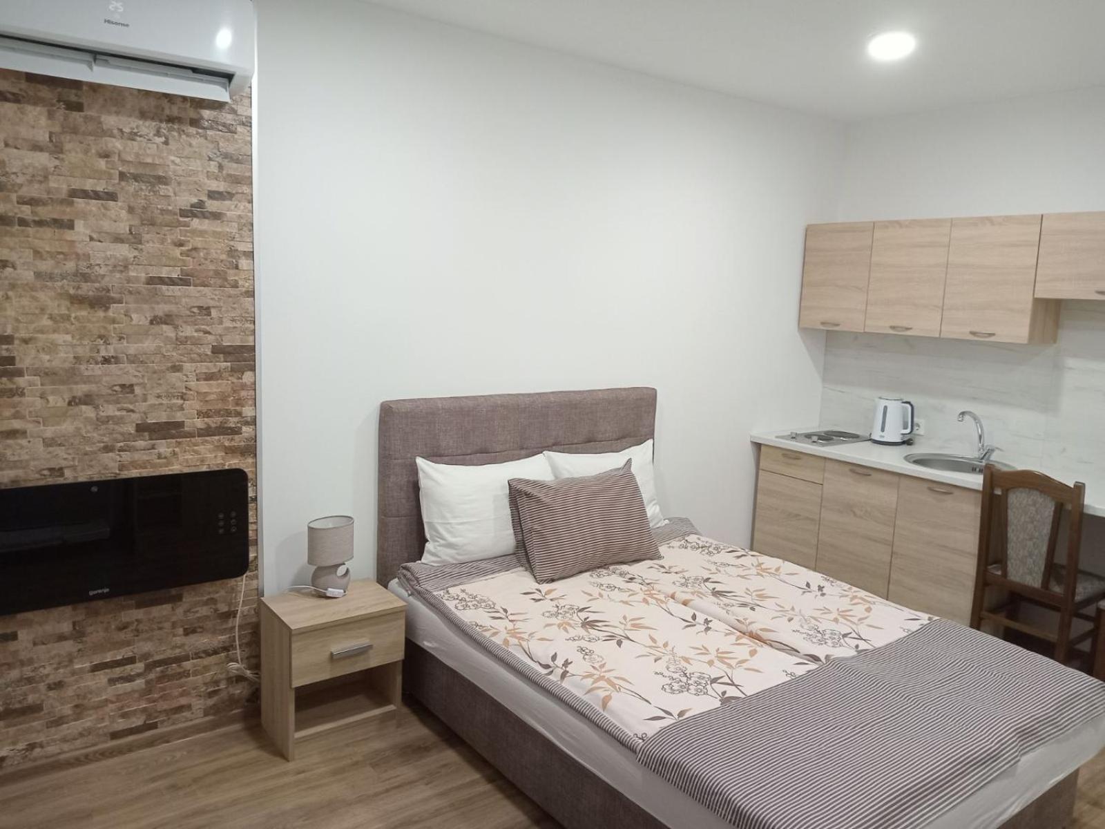 Apartments Karic Aerodrom Tuzla Dubrave Gornje Esterno foto