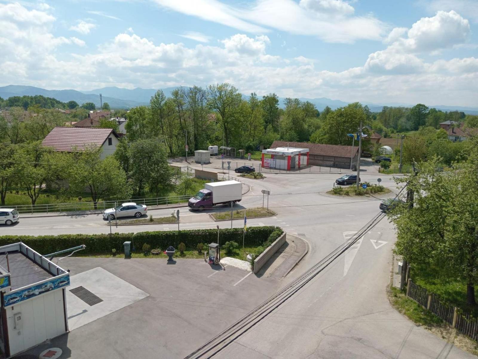 Apartments Karic Aerodrom Tuzla Dubrave Gornje Esterno foto